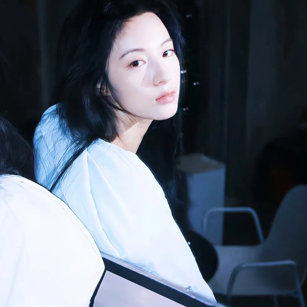 卖火柴女孩的再临